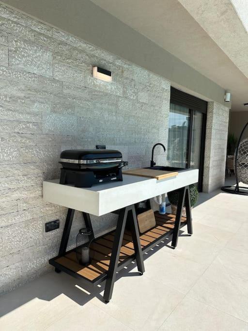 Daleo With Heated Pool And Jacuzzi Near Porec * Labinci